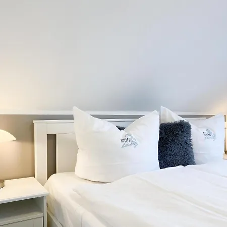 Appartement Hochwertige Ferienwohnung In Ruhiger, Strandnaher Lage Timmendorfer Strand